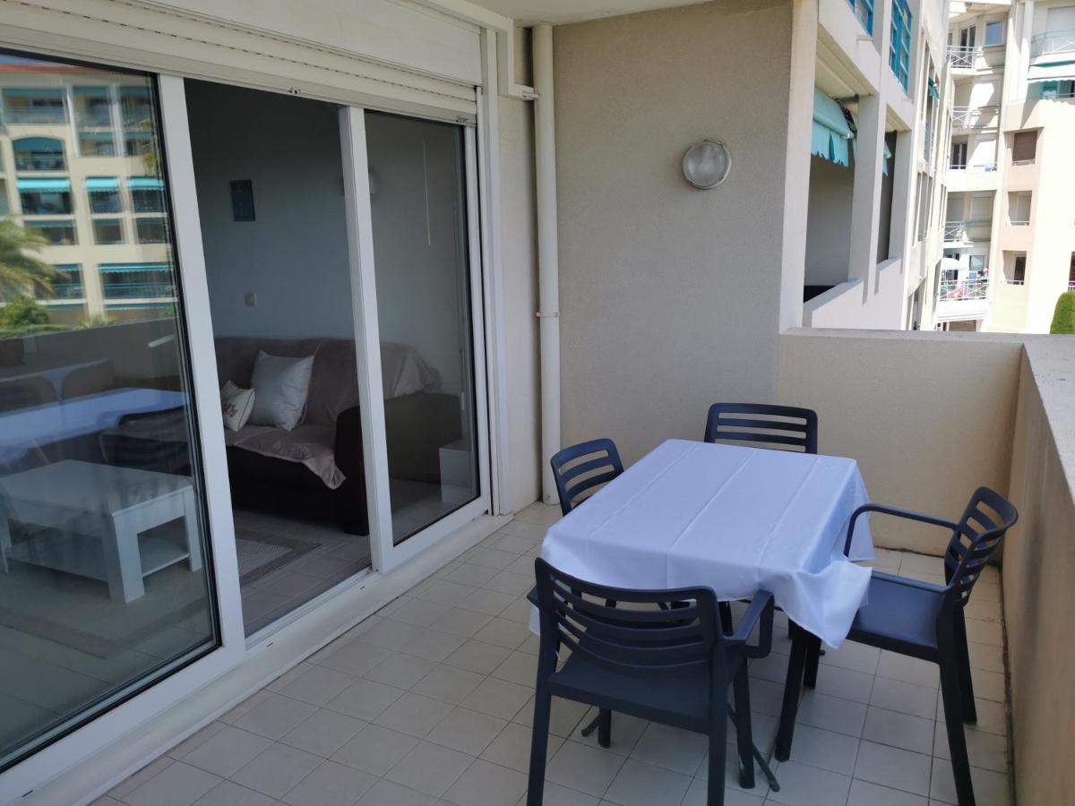 Apartamento Antibes Les Pins 2 Pieces Vue Mer Piscine Parking Exterior foto